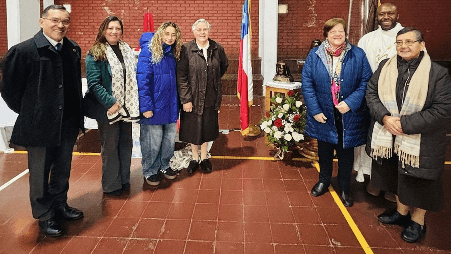 Fotografía de la noticia «Comunidad del Colegio El Carmen Teresiano La Reina celebra Eucaristía Aniversario en el Mes de las Madres» del Colegio El Carmen Teresiano La Reina.