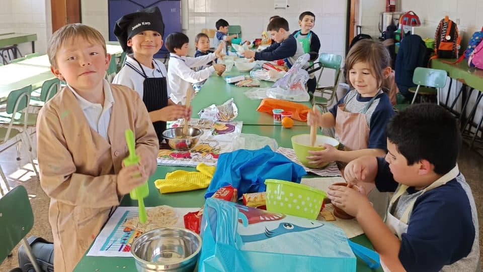 Fotografía de la noticia «Tardes con propósito: el After School de Kinder a 2° Básico. Espacio seguro y entretenido» del Colegio El Carmen Teresiano La Reina.