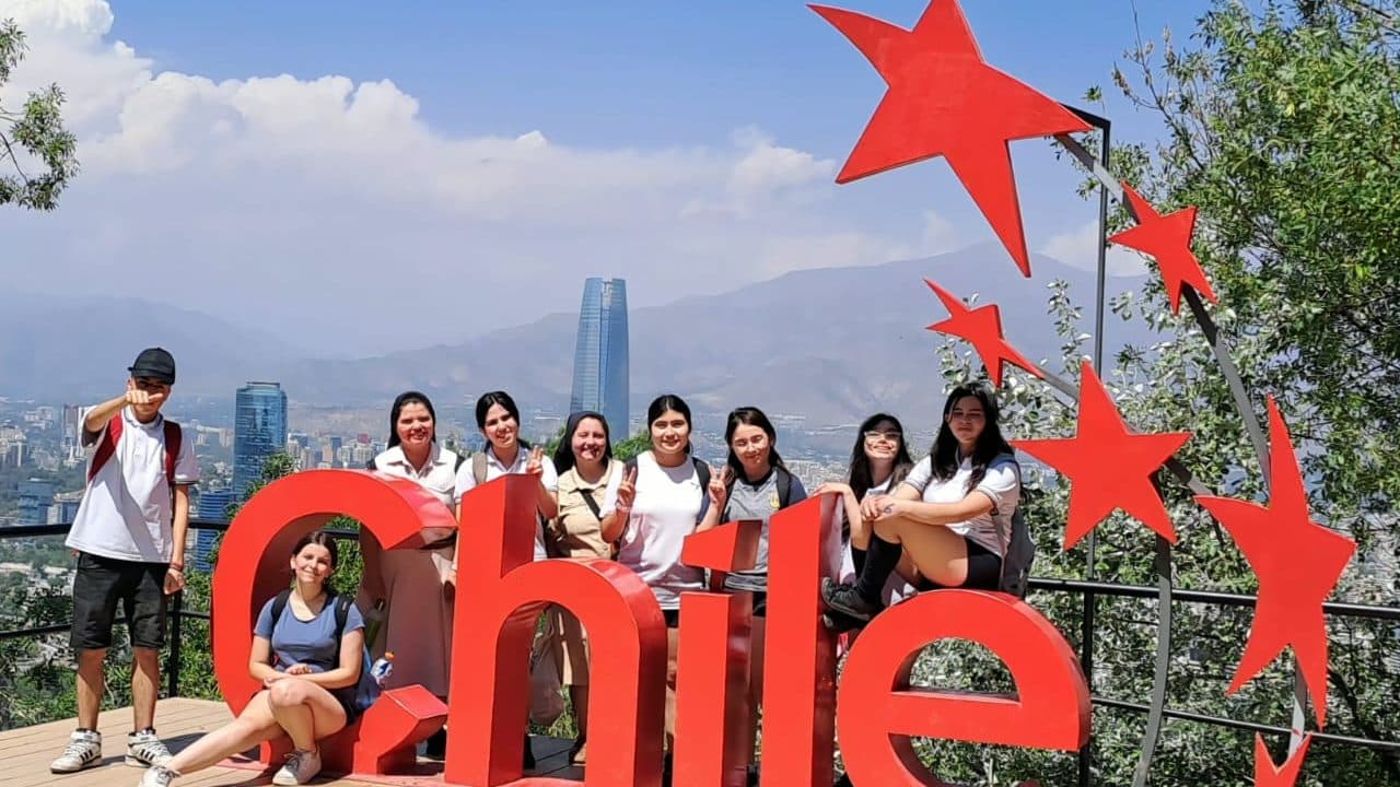 Fotografía de la noticia «Un Viaje de Fe, crecimiento y esperanza» del Colegio El Carmen Teresiano La Reina.