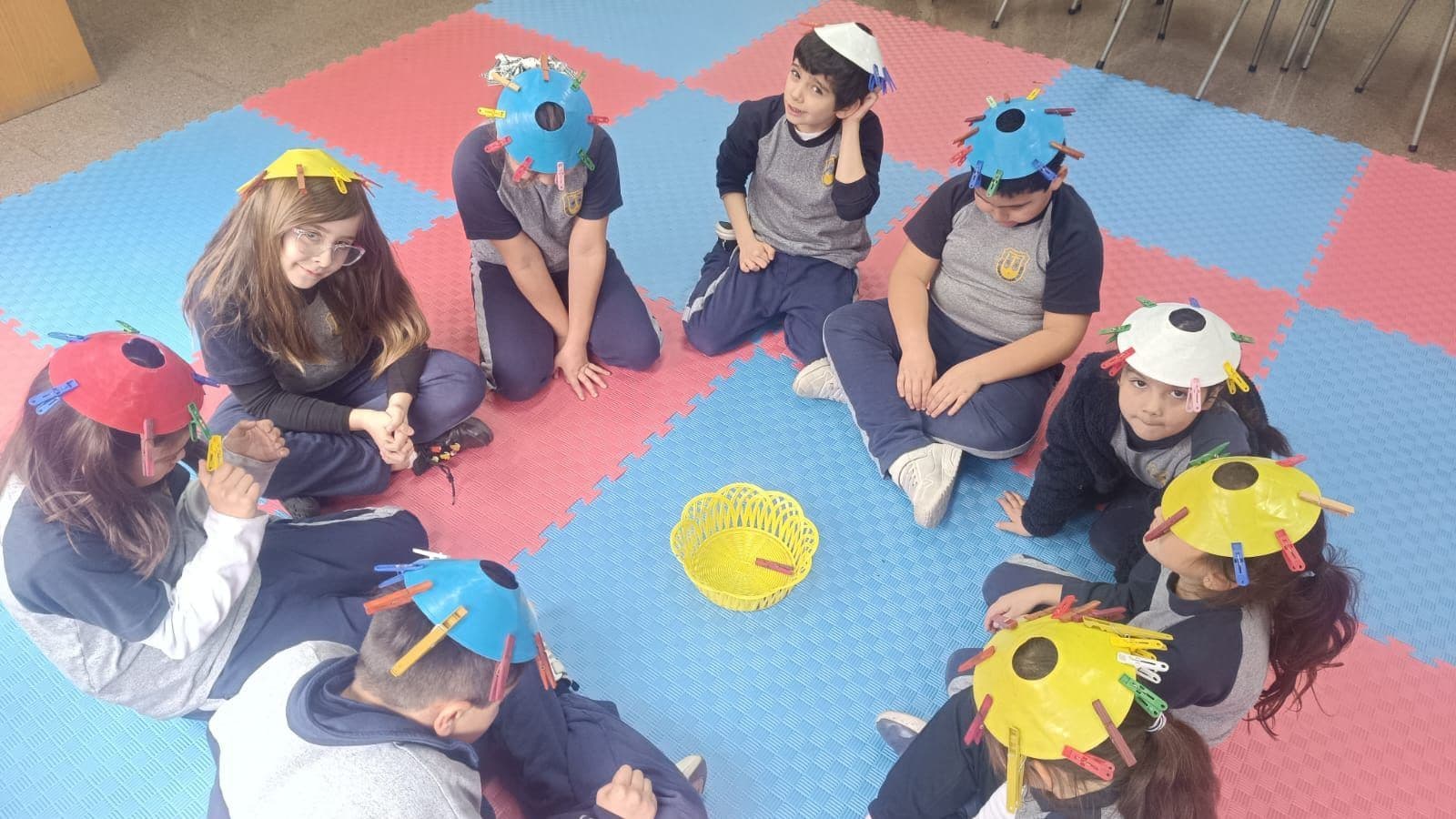 Fotografía de la noticia «Pequeños pasos, grandes logros: la psicomotricidad que inspira confianza» del Colegio El Carmen Teresiano La Reina.